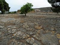 Le palais de Cnossos à Héraklion en Crète. Cour de l'ouest. Cliquer pour agrandir l'image.