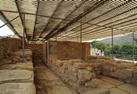 Le palais de Cnossos à Héraklion en Crète. Sanctuaire des haches bipennes. Cliquer pour agrandir l'image.