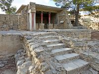Le palais de Cnossos à Héraklion en Crète. La maison au chancel (auteur Olaf Tausch). Cliquer pour agrandir l'image.