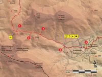 La côte sud de la commune d’Iérapétra en Crète. Carte du sentier européen E4 - Section 72 de Varsami à Selakano. Cliquer pour agrandir l'image.
