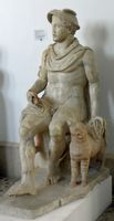 Η ιταλική πόλη Cos - άγαλμα του Hermès στο αρχαιολογικό μουσείο Κως (συντάκτης Tedmek). Κάντε κλικ για μεγέθυνση.