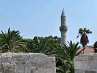 A cidade de Kos, ilha de Kos - a cidade otomana - o minarete da mesquita do pacha Gâzi Hassan à Kos (autor JD554). Clicar para ampliar a imagem.