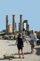 Tempel van Athéna aan Lindos in Rhodos. Klikken om het beeld te vergroten.