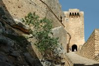 Draagt van de vesting van Lindos in Rhodos. Klikken om het beeld te vergroten.