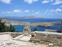 De vesting van Lindos in Rhodos. Klikken om het beeld te vergroten.