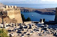 La forteresse de Lindos à Rhodes. Cliquer pour agrandir l'image.