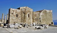 Igreja bysantine da fortaleza de Lindos à Rodes. Clicar para ampliar a imagem.