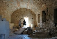 Passage voûté de la forteresse de Lindos à Rhodes. Cliquer pour agrandir l'image.