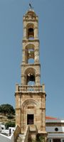 Klokketoren van de kerk van Leeg in de oude stad Lindos in Rhodos. Klikken om het beeld te vergroten.