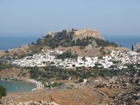 La ville de Lindos sur l’île de Rhodes. Citadelle de la ville. Cliquer pour agrandir l'image.