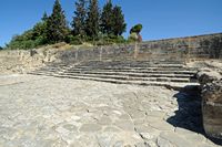 Le palais de Phaistos en Crète. La zone du théâtre. Cliquer pour agrandir l'image.