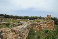 La ville de Pérama en Crète. Abside des ruines de la basilique Sainte-Sophie de Panormos. Cliquer pour agrandir l'image.