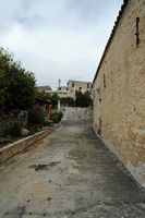 Le canton de Réthymnon en Crète. Une rue de Maroulas. Cliquer pour agrandir l'image.