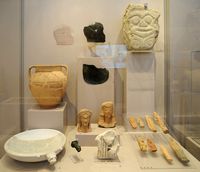 Le musée archéologique de Réthymnon en Crète. Artefacts d'époque dédalique. Cliquer pour agrandir l'image.