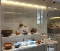 Le musée archéologique de Réthymnon en Crète. Artefacts de l'époque néolithique (auteur Tomisti). Cliquer pour agrandir l'image.