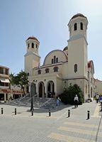 La ville de Réthymnon en Crète. L'église des Quatre-Martyrs. Cliquer pour agrandir l'image.