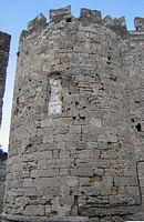 Tour Sainte-Marie des fortifications de Rhodes. Cliquer pour agrandir l'image.