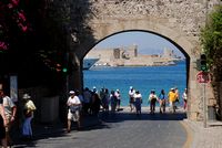 Porte Sainte-Marie des fortifications de Rhodes. Cliquer pour agrandir l'image.