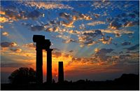 Sonnenuntergang über der antiken Stadt Rhodos. Klicken, um das Bild zu vergrößern.