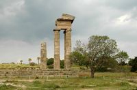 Tempel van Apollo in Rhodos. Klikken om het beeld te vergroten.