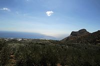 La ville de Viannos en Crète. Le mont Kerato et la côte à Keratokampos. Cliquer pour agrandir l'image.