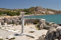 La ville de Kefalos sur l’île de Kos. Les ruines de la basilique Saint-Étienne (auteur bazylek100). Cliquer pour agrandir l'image dans Flickr (nouvel onglet).