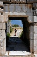 O castelo Neratzia de Kos - Porta do recinto interno (autor bazylek). Clicar para ampliar a imagem em Flickr (novo guia).