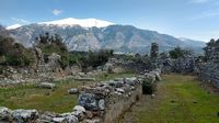 Le village de Fourfouras en Crète. Les ruines de la basilique Rimokklissa à Vizari (auteur Peter Beyer). Cliquer pour agrandir l'image dans Panoramio (nouvel onglet).