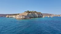 Le village de Souda en Crète. La demi-lune Ferro de la forteresse (auteur Christer Osterman). Cliquer pour agrandir l'image dans Panoramio (nouvel onglet).