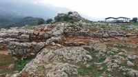 Le village de Thronos en Crète. Le site archéologique de Monastiraki (auteur Steve Taylor). Cliquer pour agrandir l'image dans Panoramio (nouvel onglet).