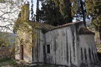 La ville de Viannos en Crète. L'église Saint-Georges à Ano Symi (auteur Georges Karpathakis). Cliquer pour agrandir l'image dans Panoramio (nouvel onglet).