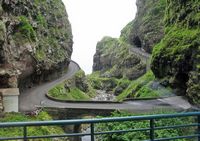 La côte nord de Madère. Ancienne route. Cliquer pour agrandir l'image.