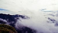 Le Pico Ruivo à Madère. Vue sur le Pico das Torres. Cliquer pour agrandir l'image.