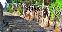 Le village de Curral das Freiras à Madère. Escalier belvédère Eira do Serrado. Cliquer pour agrandir l'image.