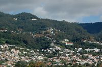 Le village de Monte à Madère. Vu depuis Forte do Pico. Cliquer pour agrandir l'image.