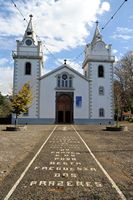 Le village de Prazeres à Madère. Église. Cliquer pour agrandir l'image.