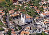 Le village de Santo António à Madère. Église Saint-Antoine. Cliquer pour agrandir l'image.