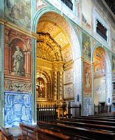 L'ancien collège des Jésuites de Funchal à Madère. Chapelle Saint-Michel archange, église du Colégio. Cliquer pour agrandir l'image.