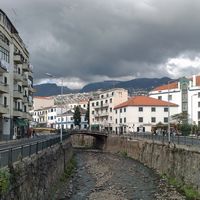 Le quartier Santa Luzia de Funchal à Madère. La Ribeira de Santa Luzia. Cliquer pour agrandir l'image.