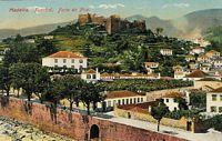 Le quartier São Pedro de Funchal à Madère. Le Forte do Pico, carte postale. Cliquer pour agrandir l'image.