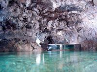 La ville de São Vicente à Madère. Grottes. Cliquer pour agrandir l'image.