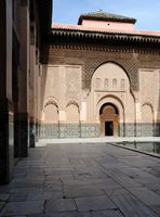 La médersa Ben Youssef à Marrakech au Maroc. Patio. Cliquer pour agrandir l'image dans Adobe Stock (nouvel onglet).