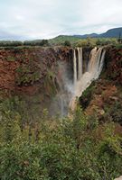 La ville d'Azilal au Maroc. Cascades d'Ouzoud. Cliquer pour agrandir l'image dans Adobe Stock (nouvel onglet).