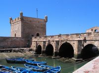 La ville d'Essaouira au Maroc. Pont fortifié. Cliquer pour agrandir l'image.
