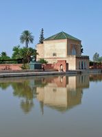 Le quartier de l'Hivernage à Marrakech au Maroc. Jardin de la Menara. Cliquer pour agrandir l'image.